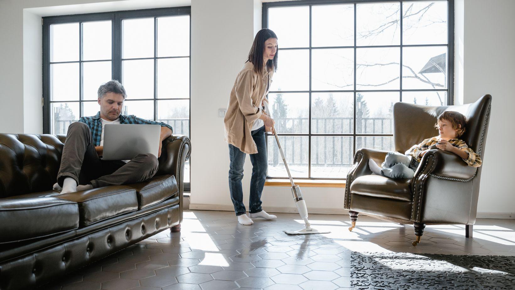 home cleaning tips, effortless cleaning methods, keep home sparkling, cleaning hacks, house cleaning guide, easy home sanitation, professional cleaning solutions, residential cleaning services, deep cleaning tips, spotless home maintenance